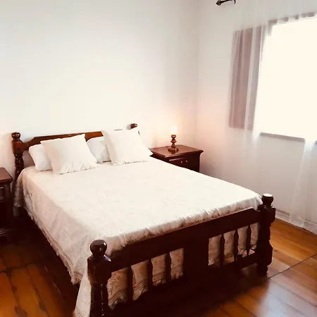 Ferienhaus Casa De Cima Doze Ribeiras