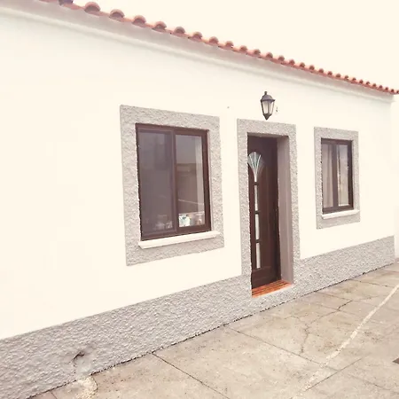 Casa De Cima Doze Ribeiras